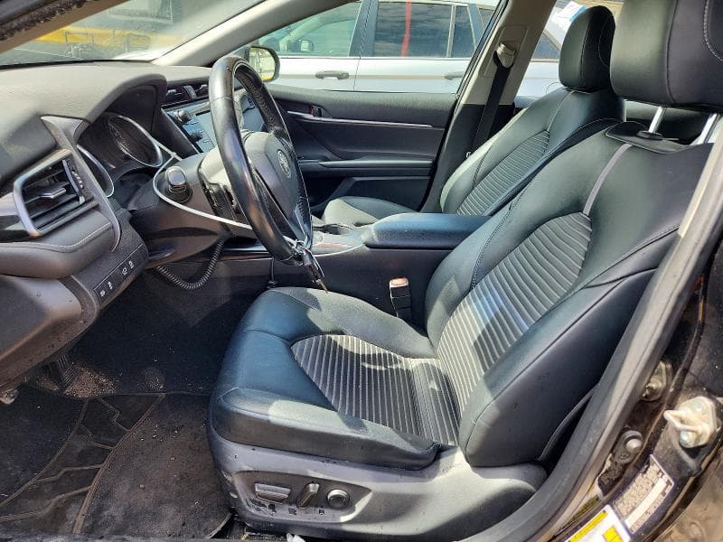 2019 TOYOTA CAMRY SE 7