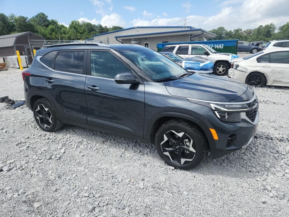 2025 KIA SELTOS EX 4