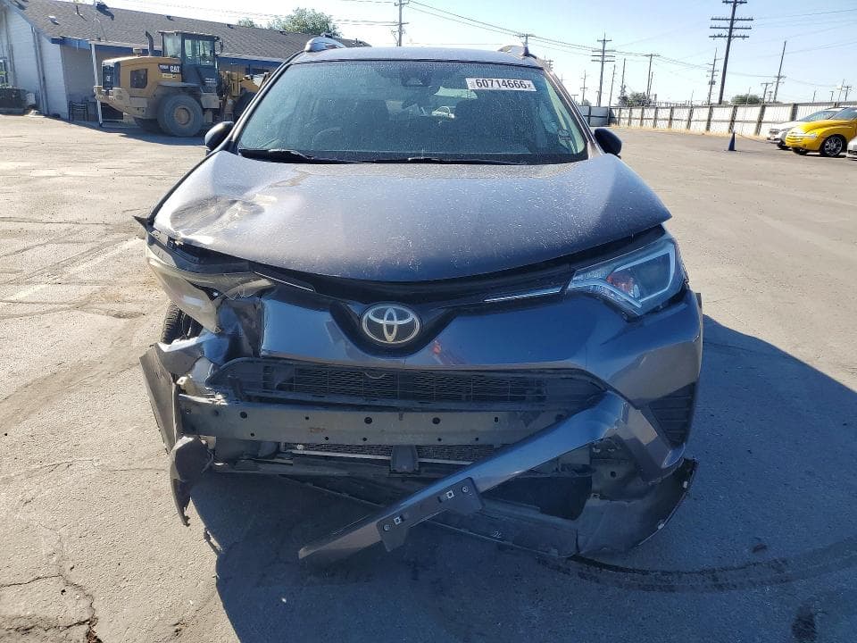 2017 TOYOTA RAV4 LE 5