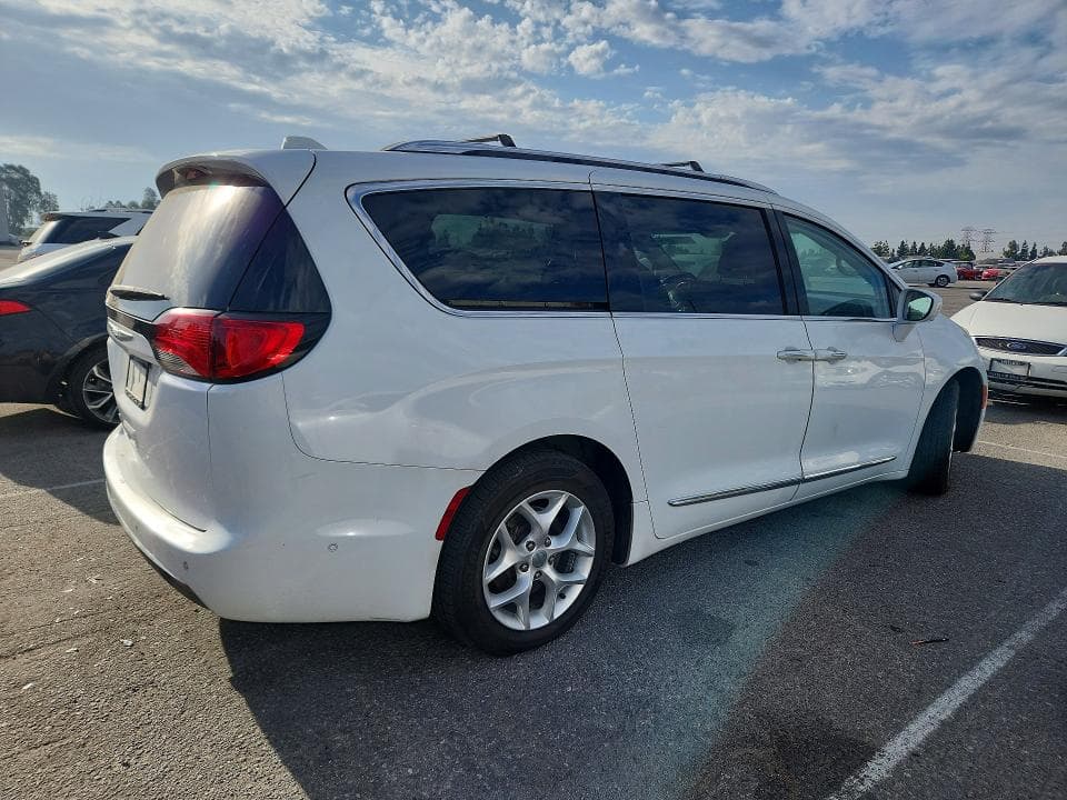 2018 CHRYSLER PACIFICA TOURING L PLUS 3