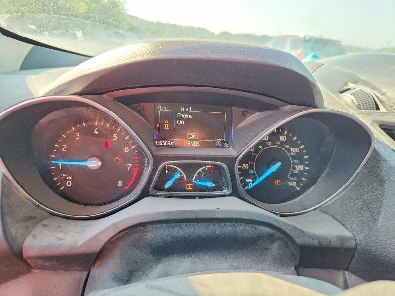 2017 FORD ESCAPE SE 9