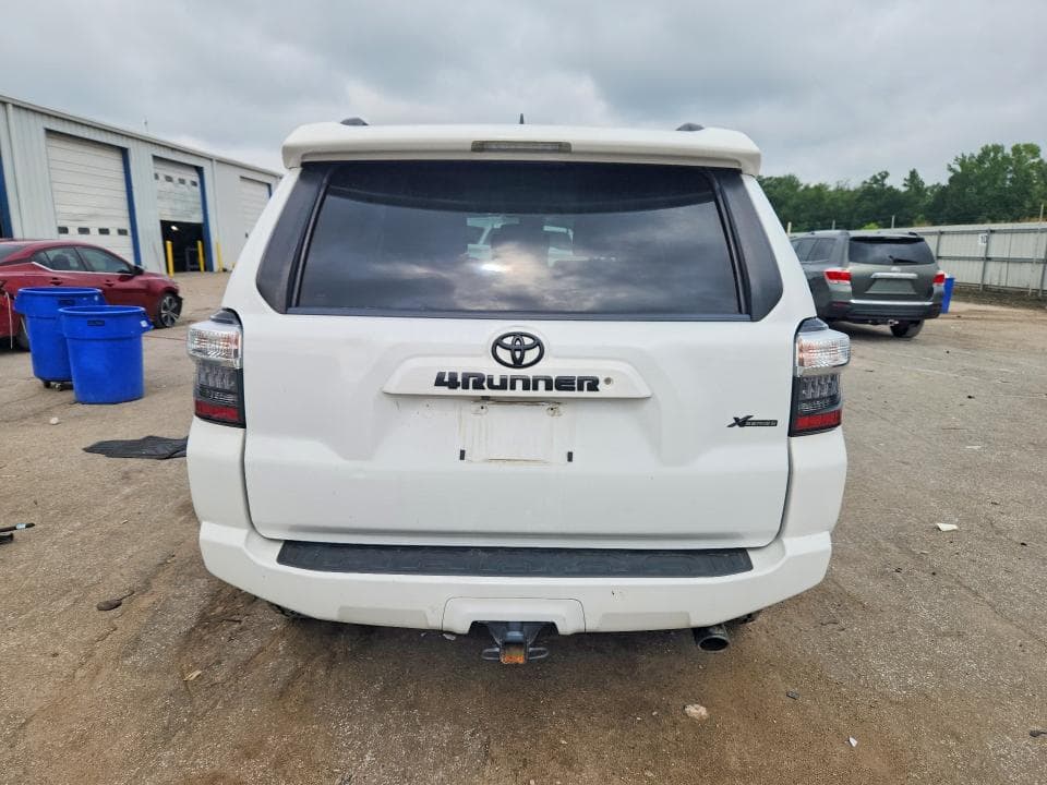 2021 TOYOTA 4RUNNER SR5 6
