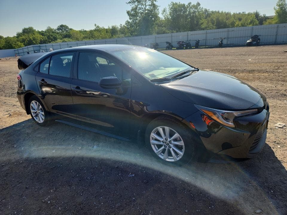 2025 TOYOTA COROLLA LE 4