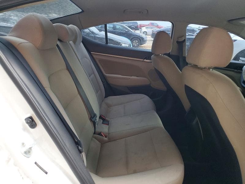 2018 HYUNDAI ELANTRA SEL 10