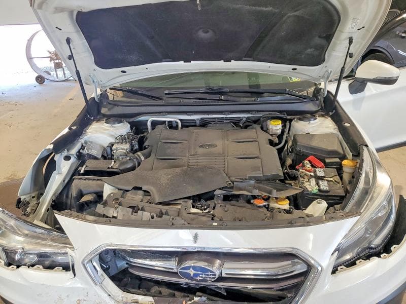 2019 SUBARU OUTBACK 3.6R LIMITED 12