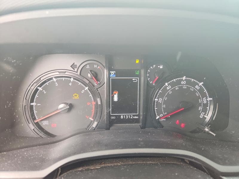 2021 TOYOTA 4RUNNER SR5 9