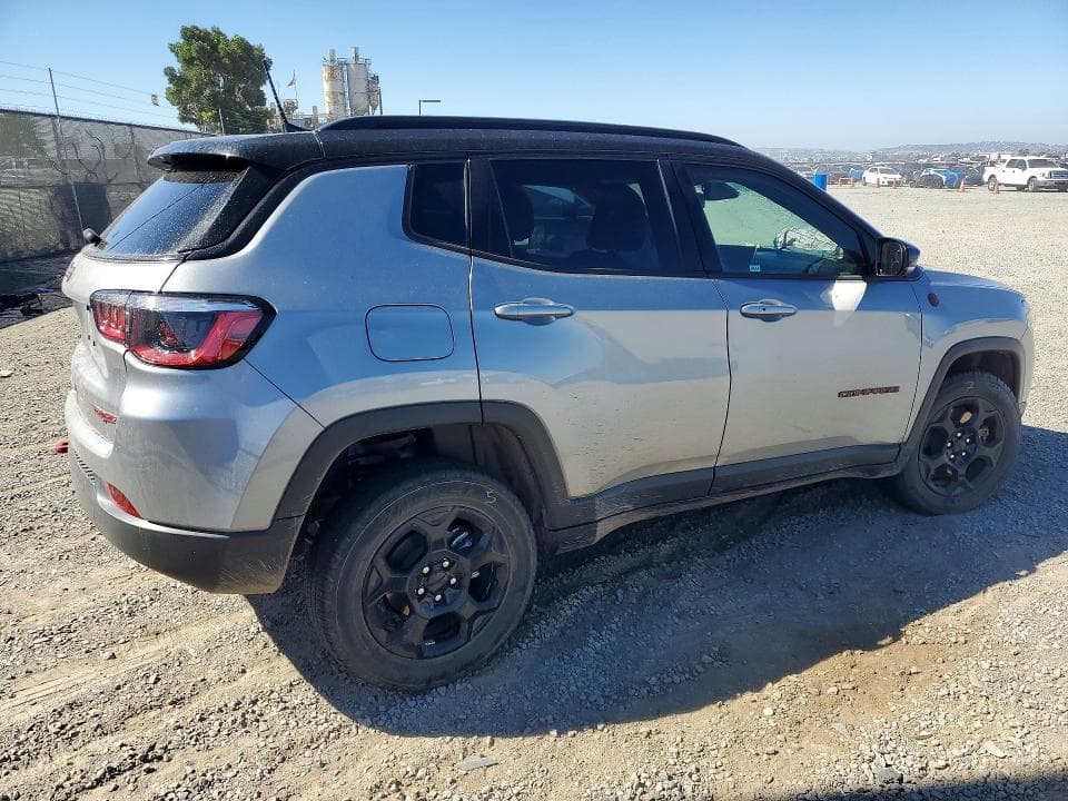 2023 JEEP COMPASS TRAILHAWK 3