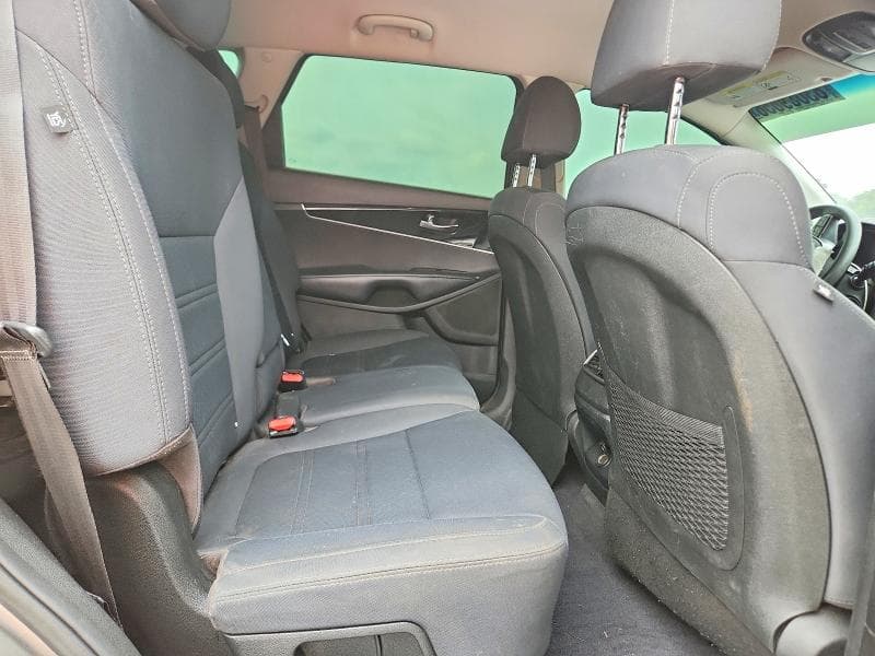 2019 KIA SORENTO L 10