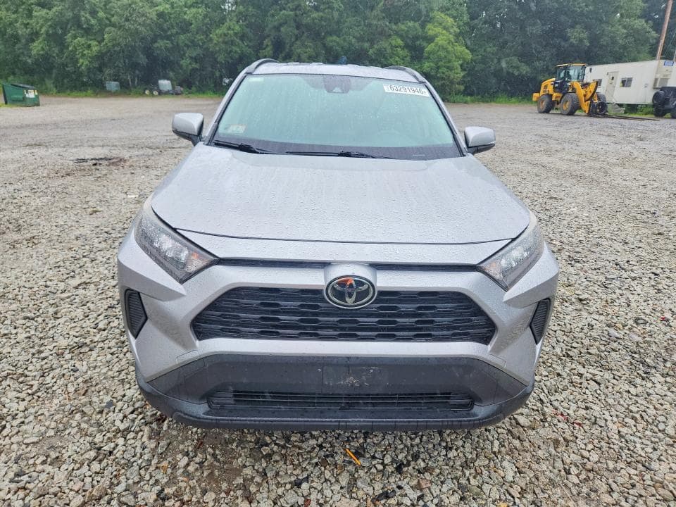 2019 TOYOTA RAV4 LE 5