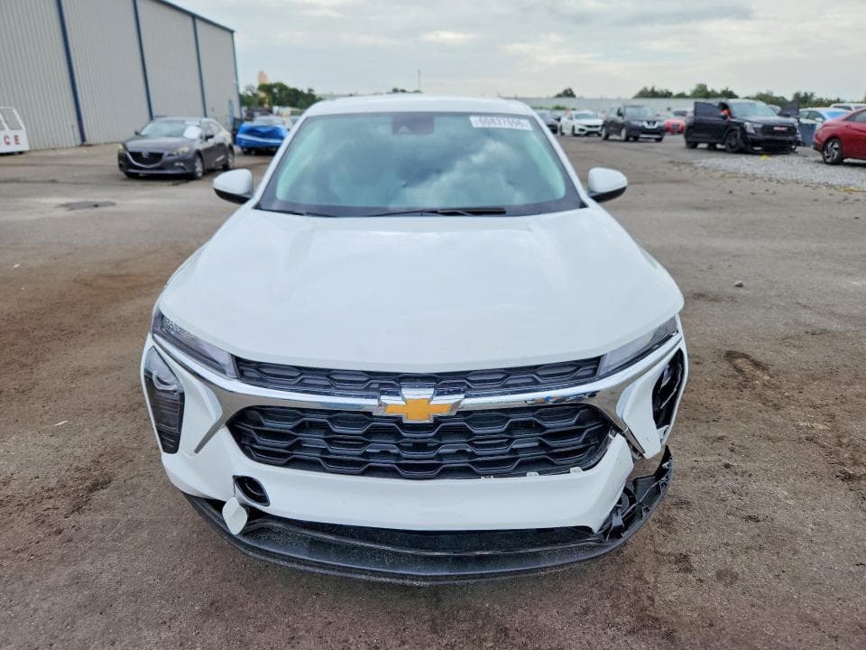 2024 CHEVROLET TRAX LS 5