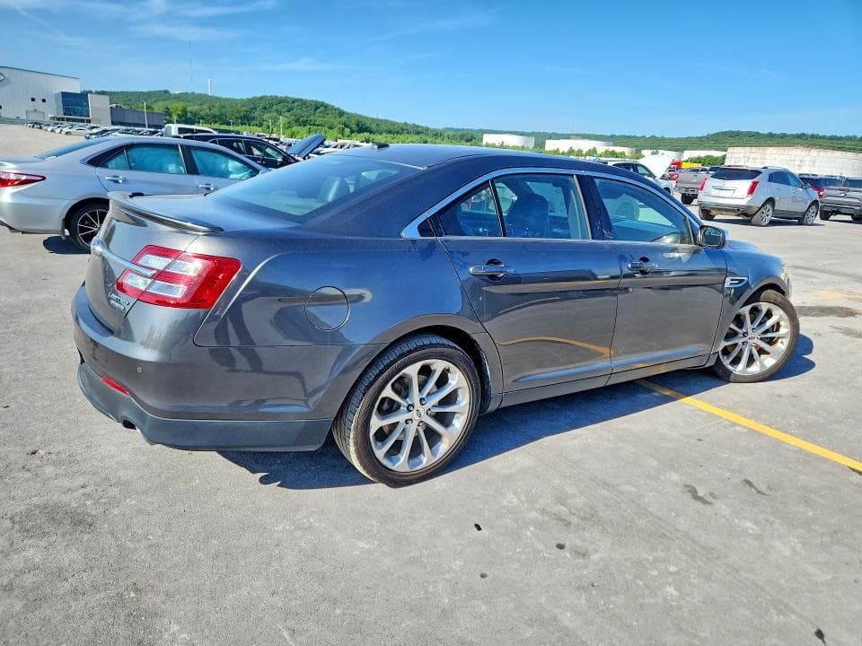 2017 FORD TAURUS LIMITED 3