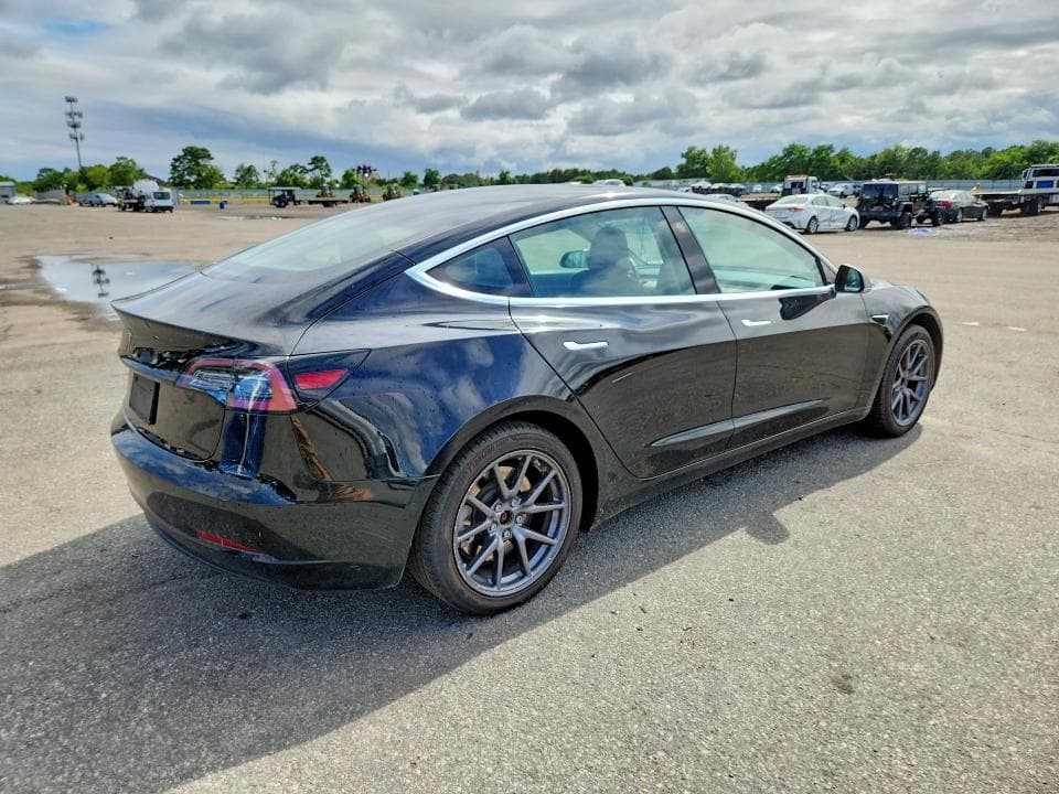 2020 TESLA MODEL 3 3