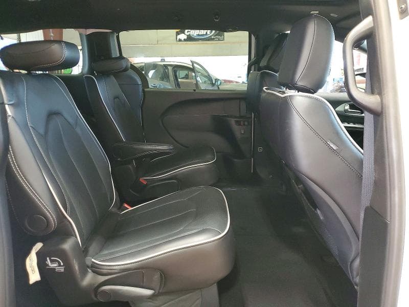 2026 CHRYSLER PACIFICA LIMITED 11