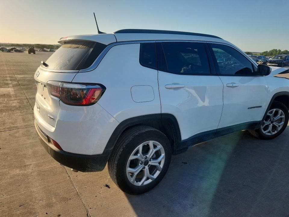 2026 JEEP COMPASS LATITUDE 3