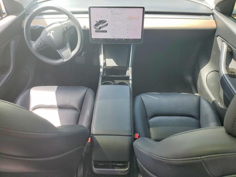 2021 TESLA MODEL Y 8