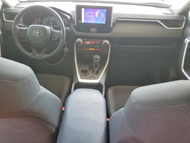 2024 TOYOTA RAV4 LE 8