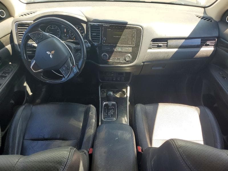 2017 MITSUBISHI OUTLANDER SE 8