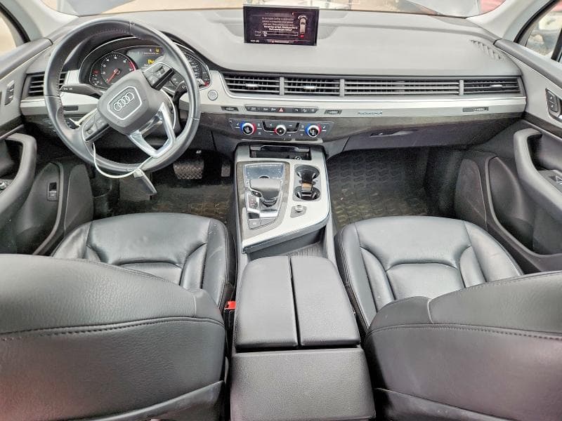 2019 AUDI Q7 8