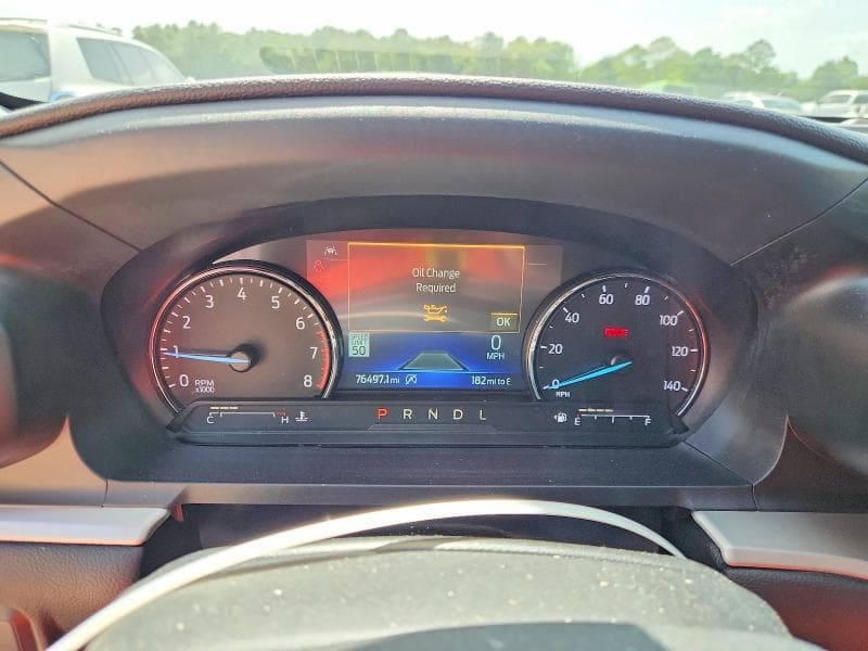 2021 FORD EXPLORER XLT 9