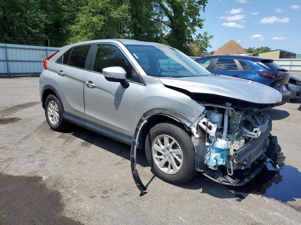 2019 MITSUBISHI ECLIPSE CROSS ES 4