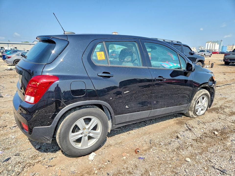 2020 CHEVROLET TRAX LS 3