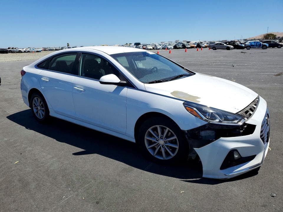 2019 HYUNDAI SONATA SE 4