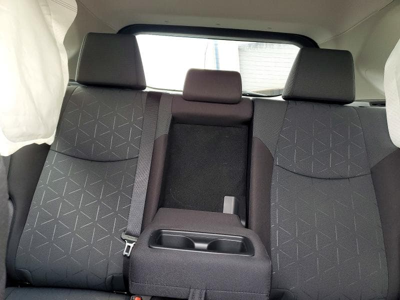 2025 TOYOTA RAV4 XLE 10