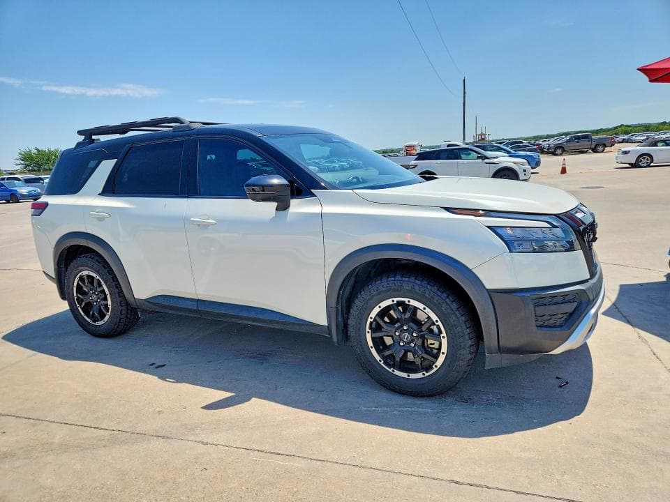 2023 NISSAN PATHFINDER SV 4