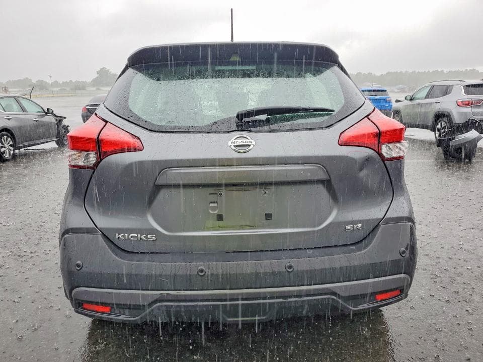 2020 NISSAN KICKS SR 6