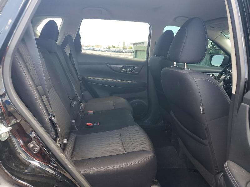 2017 NISSAN ROGUE SV 11