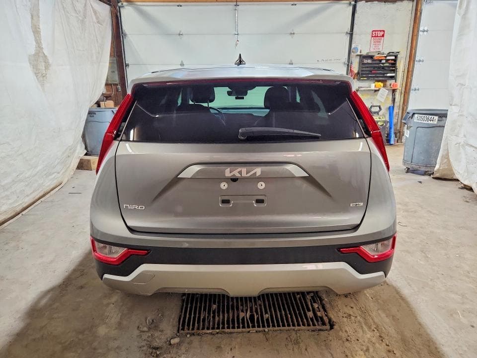 2025 KIA NIRO LX 6