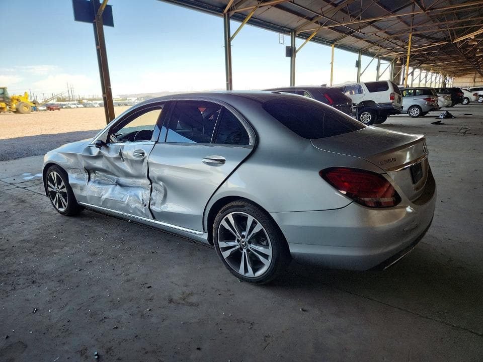 2019 MERCEDES-BENZ C 300 2