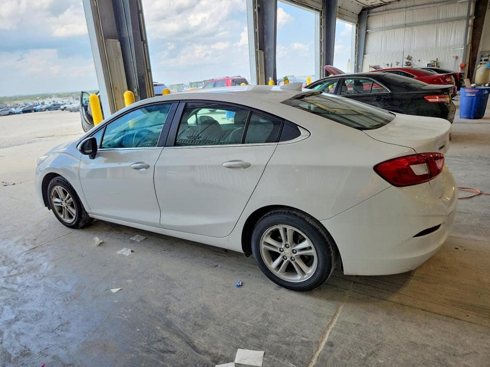 2018 CHEVROLET CRUZE LT 2