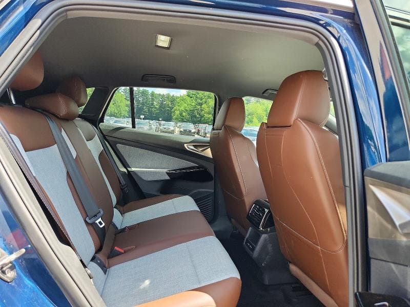 2023 VOLKSWAGEN ID.4 PRO 11