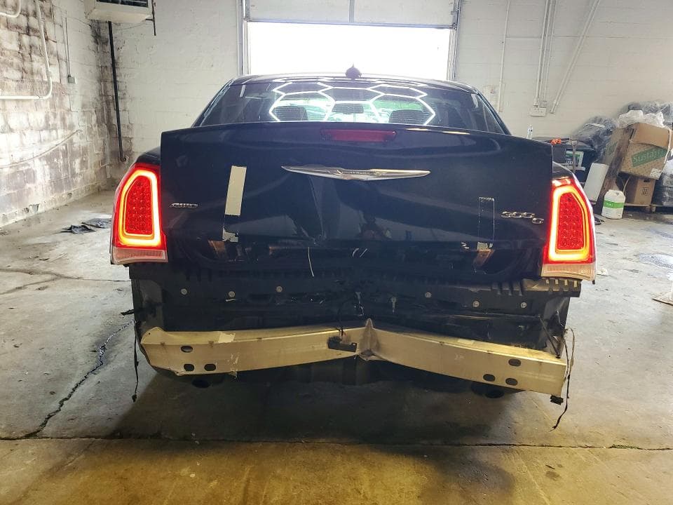 2017 CHRYSLER 300C 6