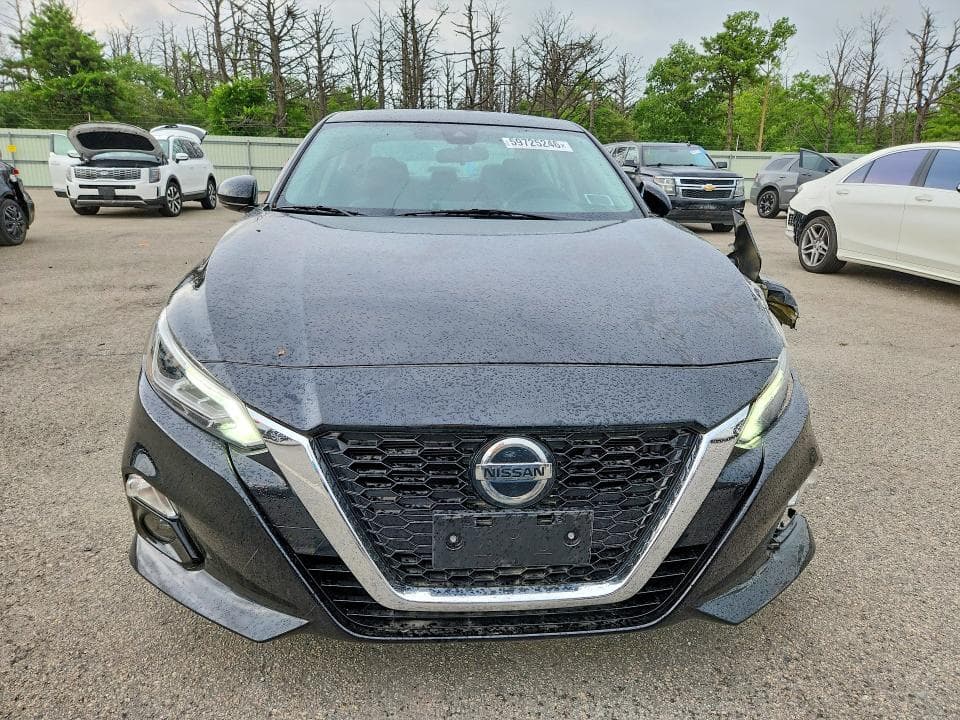 2021 NISSAN ALTIMA SL 5