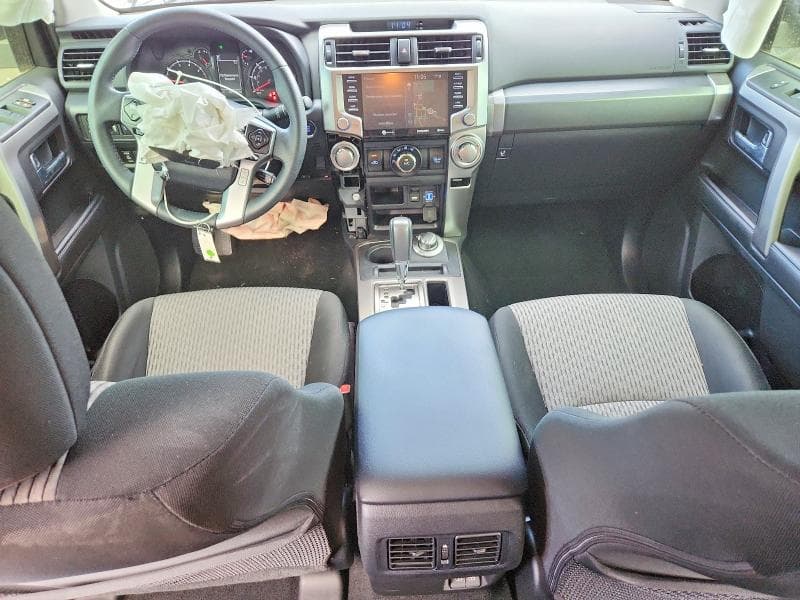 2023 TOYOTA 4RUNNER SR5 8
