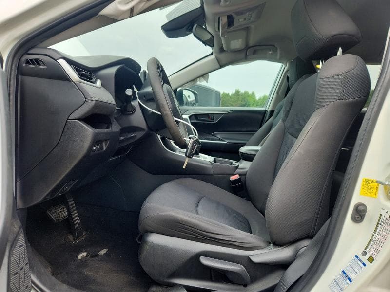 2021 TOYOTA RAV4 LE 7