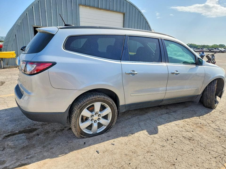 2017 CHEVROLET TRAVERSE LT 3