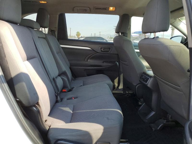 2019 TOYOTA HIGHLANDER LE 11