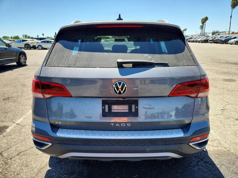2022 VOLKSWAGEN TAOS SE 6