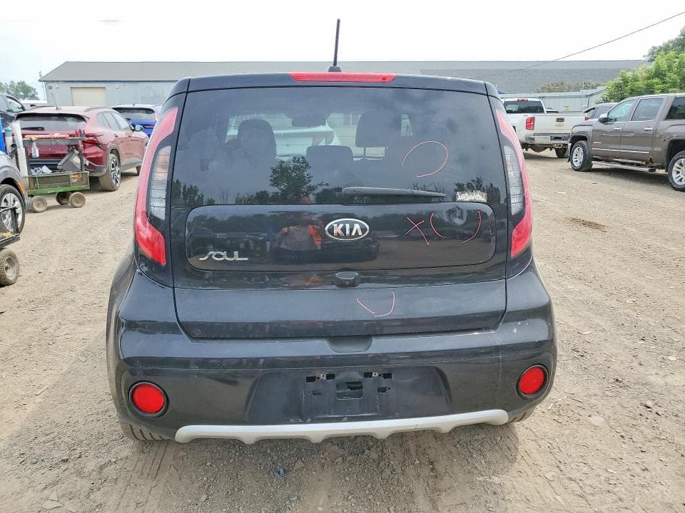 2017 KIA SOUL + 6
