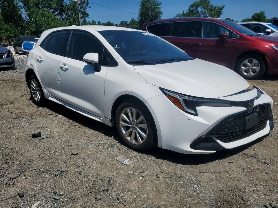 2025 TOYOTA COROLLA HATCHBACK SE 4