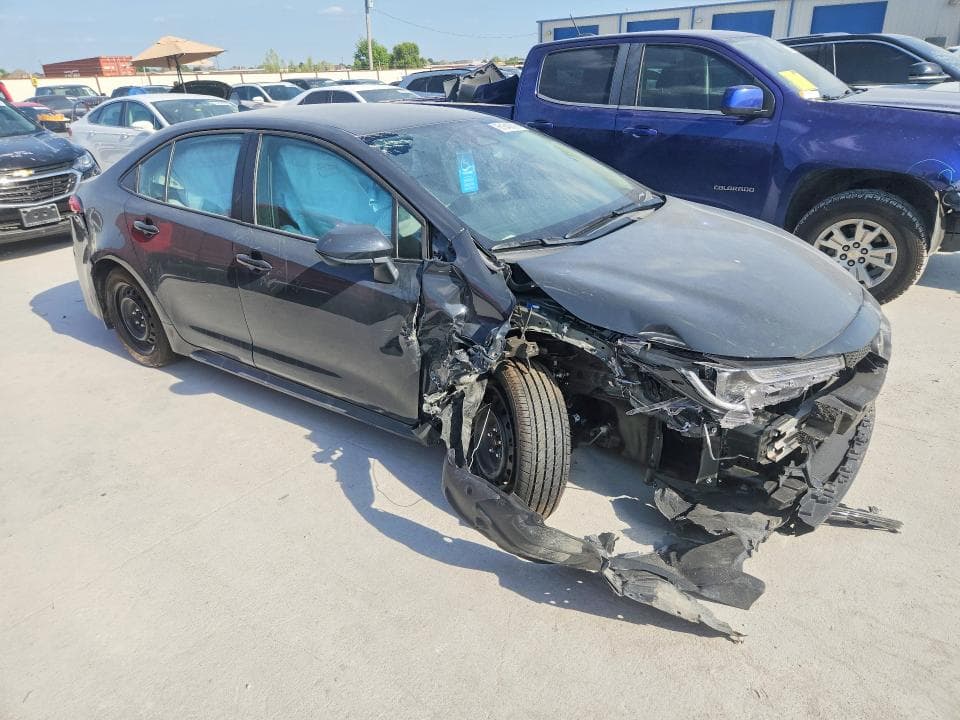 2026 TOYOTA COROLLA LE 4