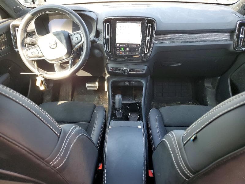 2021 VOLVO XC40 RECHARGE 8