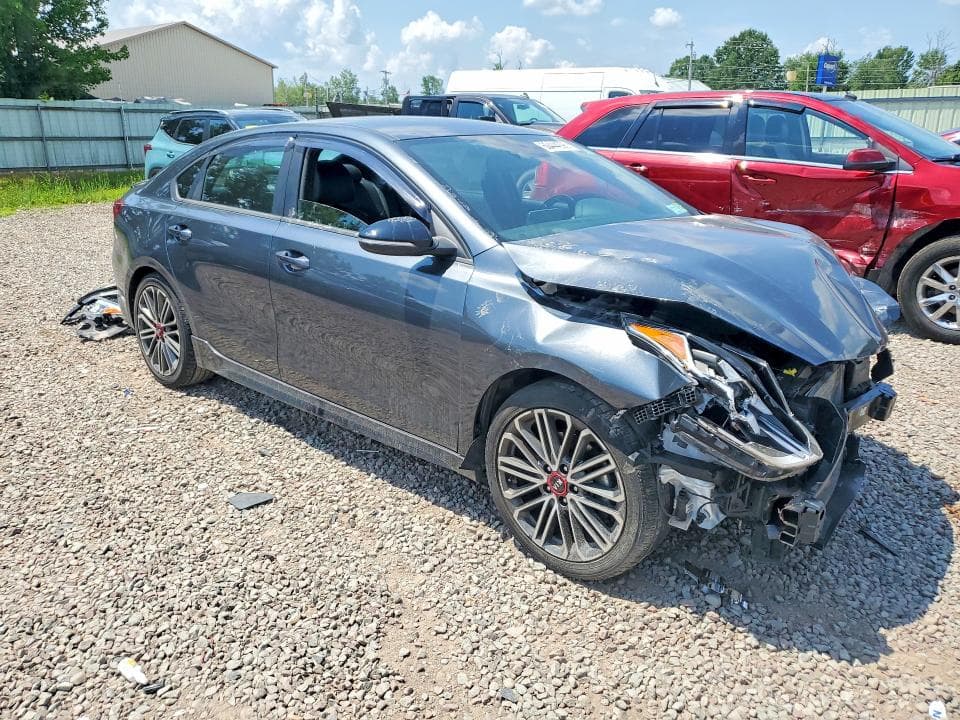 2021 KIA FORTE GT 4