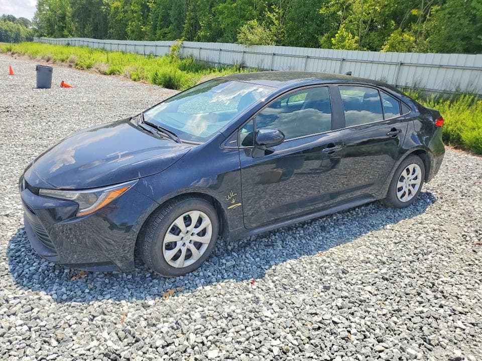 2024 TOYOTA COROLLA LE - 1