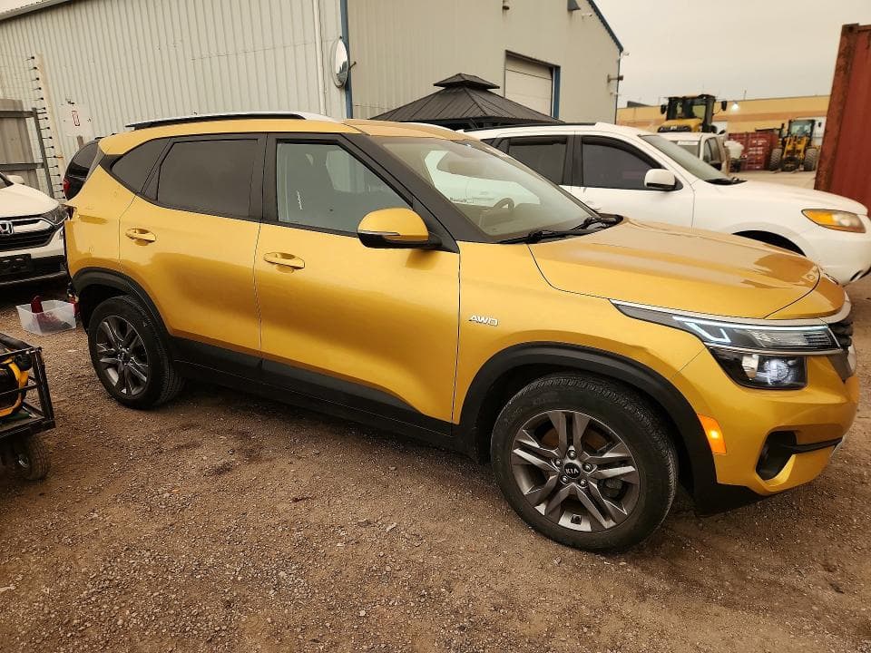 2021 KIA SELTOS LX 4