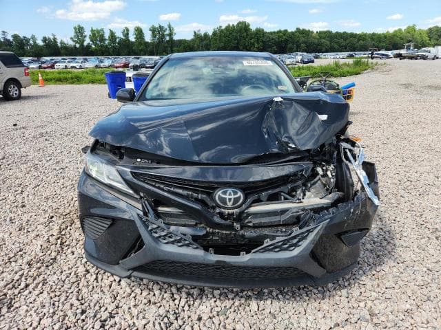 2020 TOYOTA CAMRY SE 5