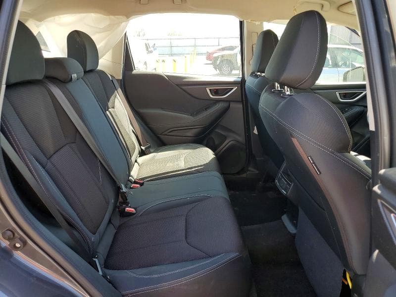 2021 SUBARU FORESTER 11